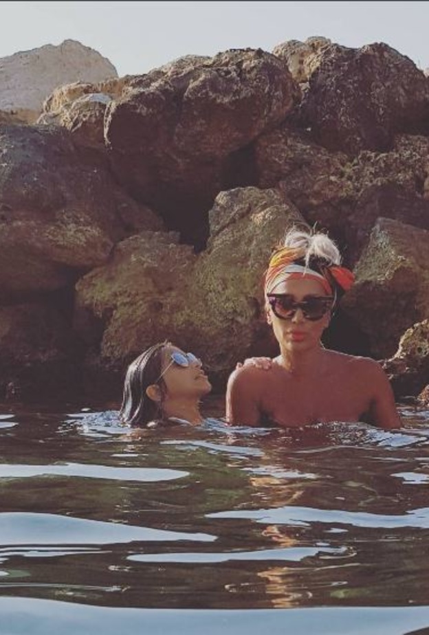 مايا دياب على البحر