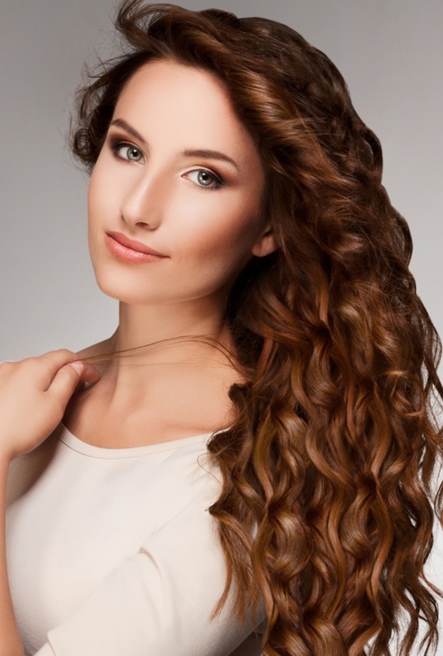  زيت الزيتون و الثوم سيجعلان شعرك أقوى وأطول 