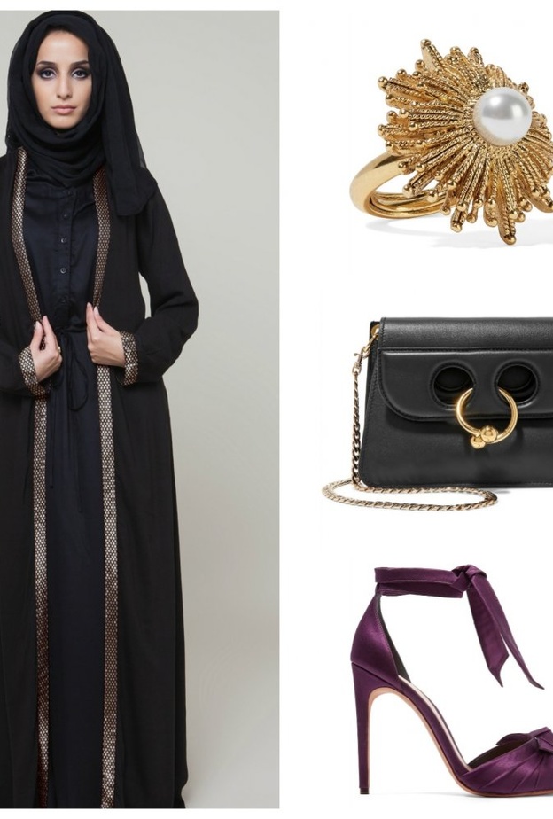 اطلالة راقية بالعباية السوداء مع لمسات ذهبية فاخرة