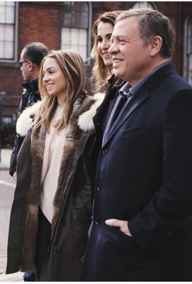 الملكة رانيا نشرت صورة من زيارة الأميرة إيمان لتهنئة الملك عبد الله