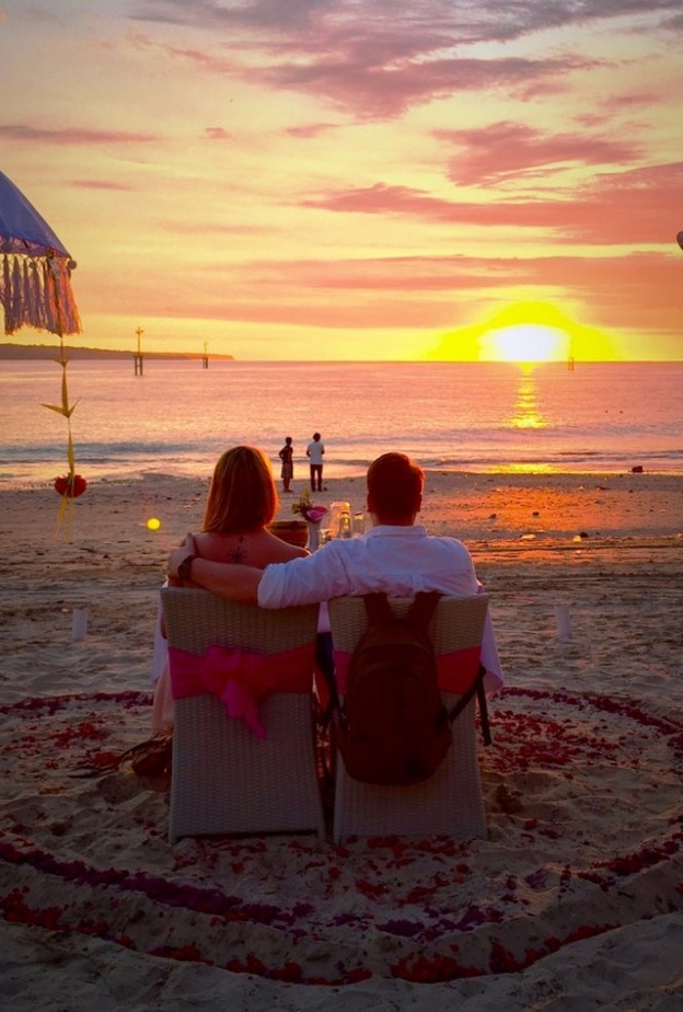 مشاهدة الغروب خلال شهر العسل