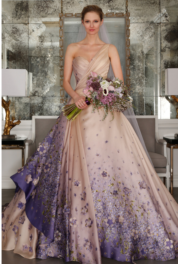 فساتين زفاف ملونة