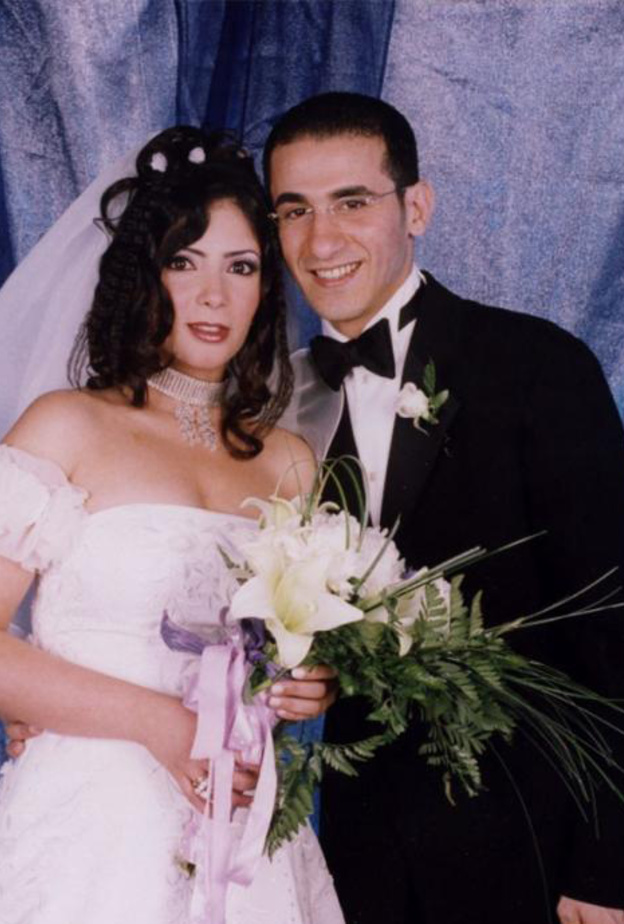 منى زكي خلال حفل زفافها من احمد حلمي