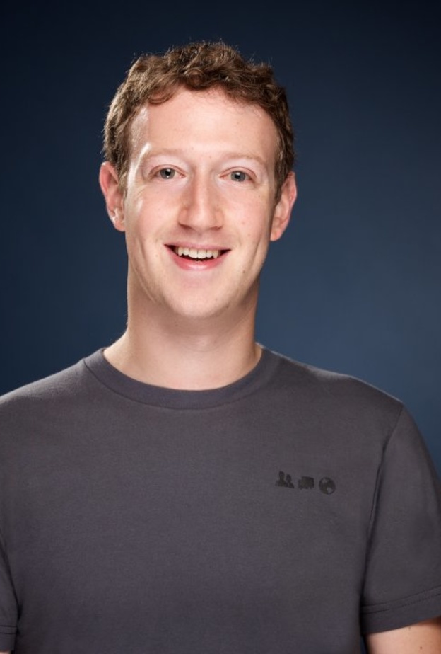 مارك زوكربيرج سعيد بنمو مشروعه