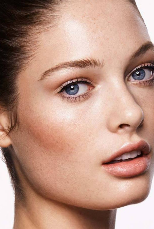 يُستخدم زيت الزيتون كحمام للبشرة الجافة ويكسابها النضارة المطلوبة