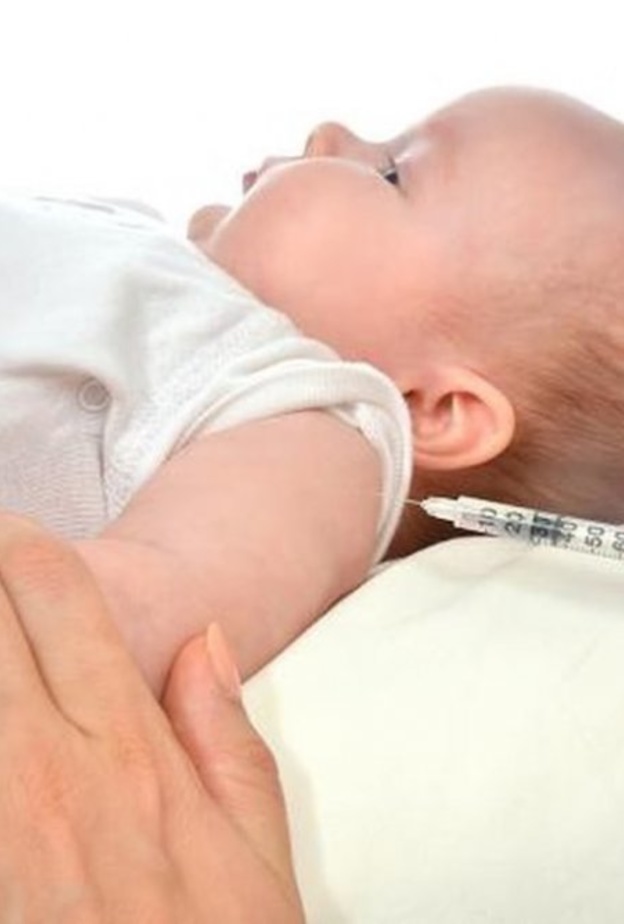 طالبات سعوديات ينشئن تطبيقا ذكيا لتطعيمات الأطفال