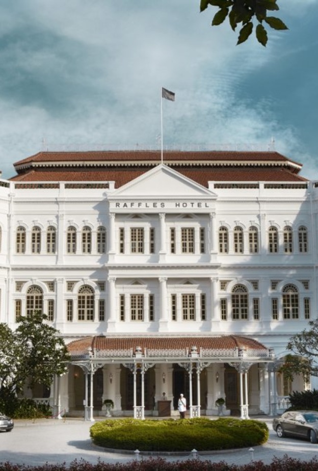 رافلز سنغافورة لرحلة شهر عسل نحو سحر الماضي العريق ومستقبل الفخامة العصرية