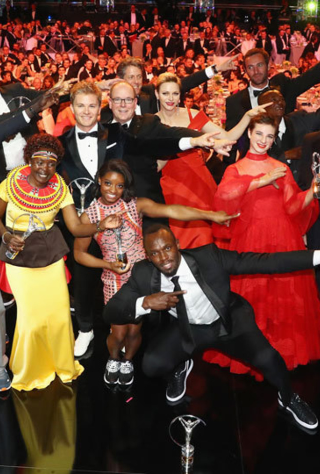 صورة سيلفي على طريقة سيلفي أوسكار الشهير