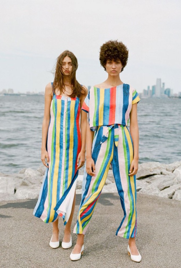اطلالات شاطئية من مجموعة مارا هوفمان لموسم ربيع وصيف ٢٠١٧