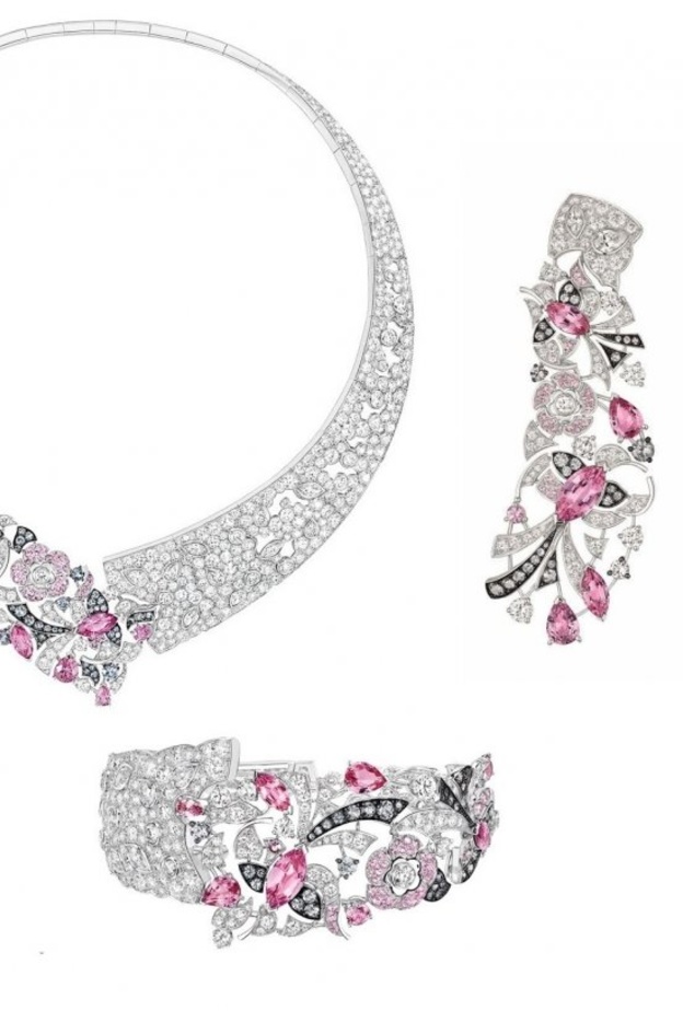 أطقم الماس ناعمة