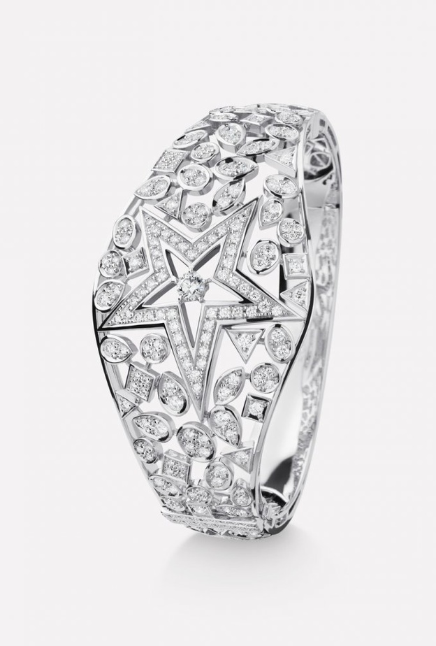 أسوارة سوترا من الذهب الأصفر والماس