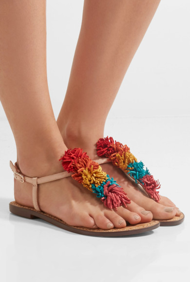 حذاء شبابي مريح مع الشراريب المتطايرة على التصميم