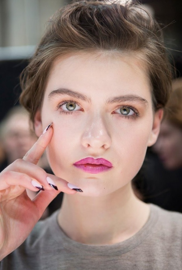 مناكير شتاء 2017 بطرق جريئة