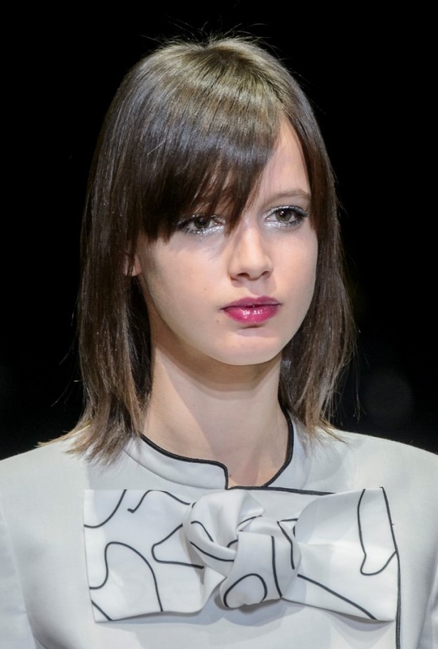 تسريحات شعر بسيطة وكاري من دار ‏Emporio Armani