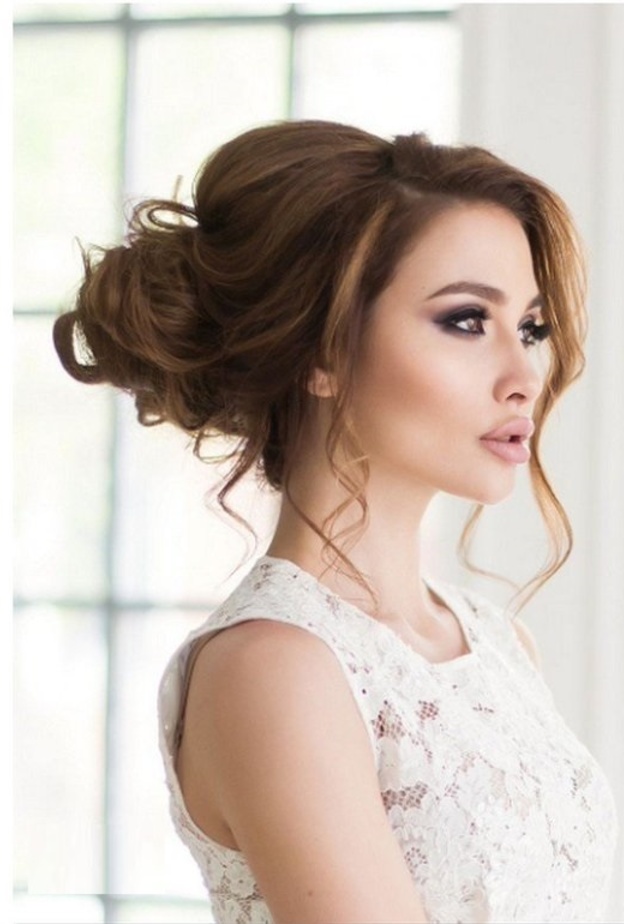 تسريحات شعر مرفوعة للعروس