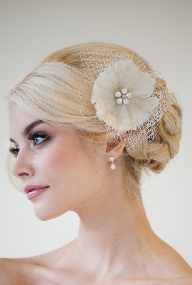 اقراط صغيرة للعروس