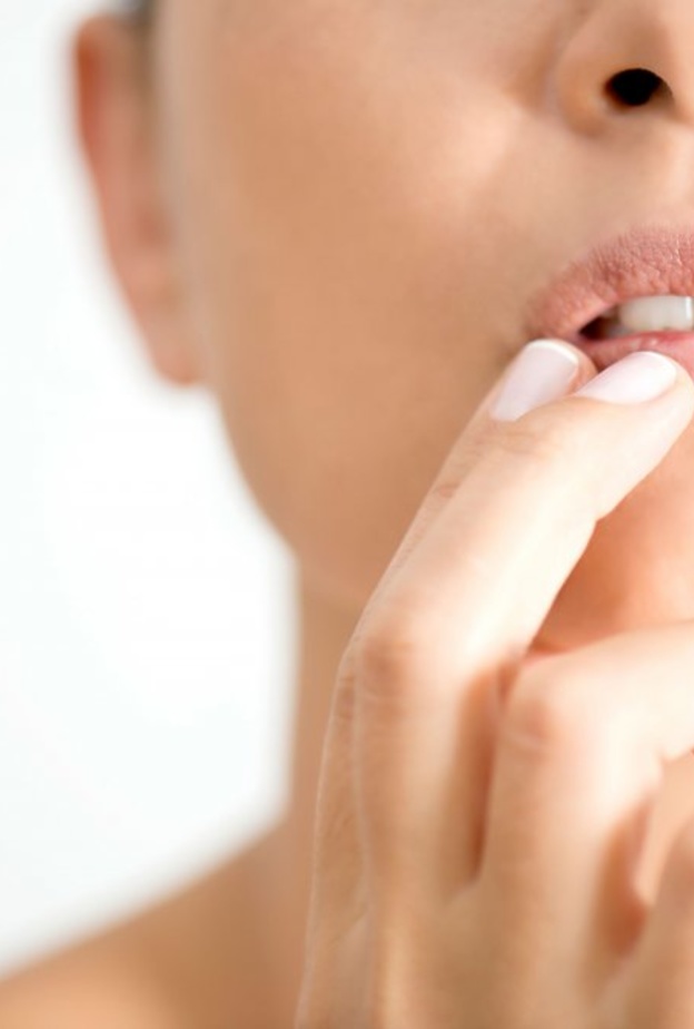 ضعف المناعة يسبب تقرحات الفم