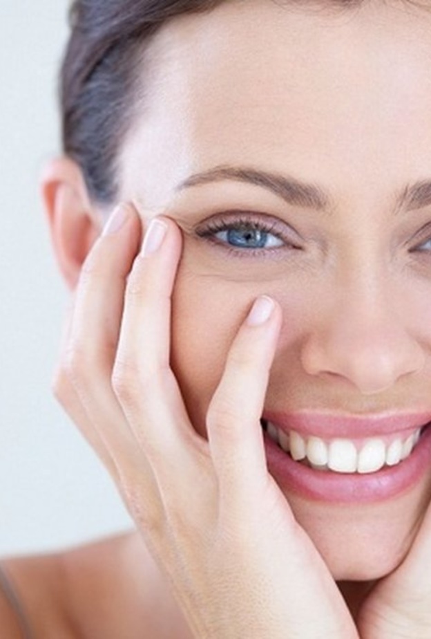 استخدمي المواد الطبيعية للعناية ببشرتك