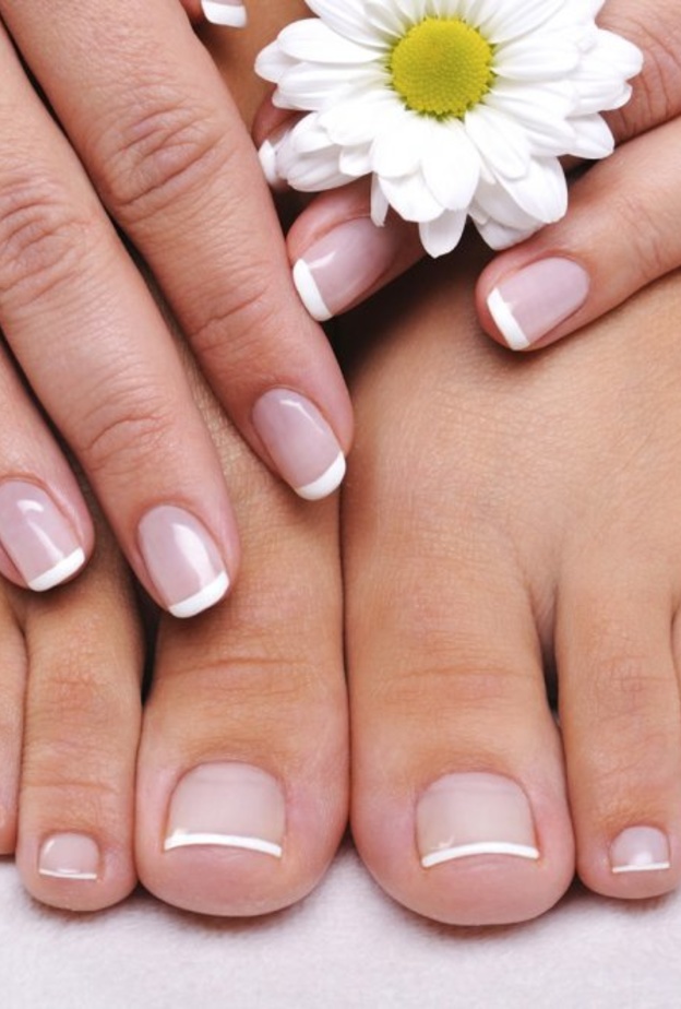 وصفات طبيعية للقضاء على تقرحات الاظافر