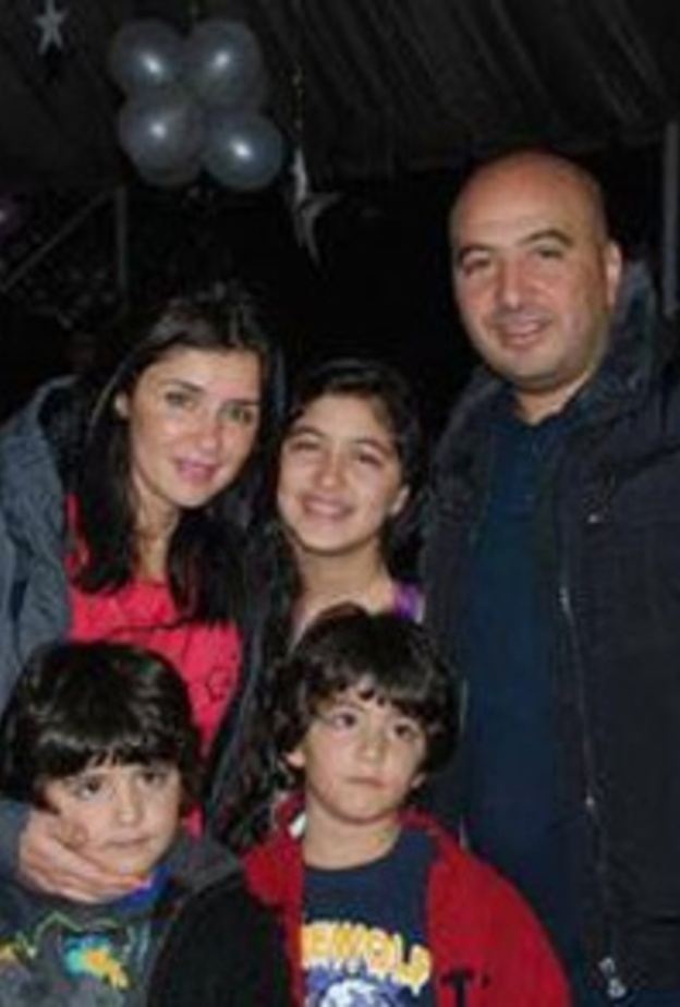 عائلة غادة عادل