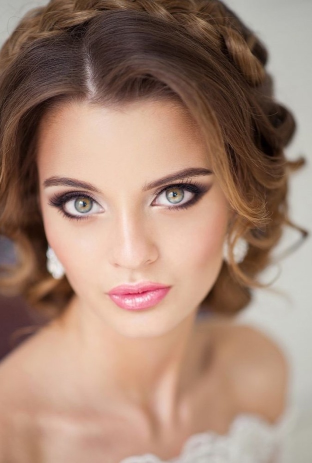 مكياج زهري للعروس