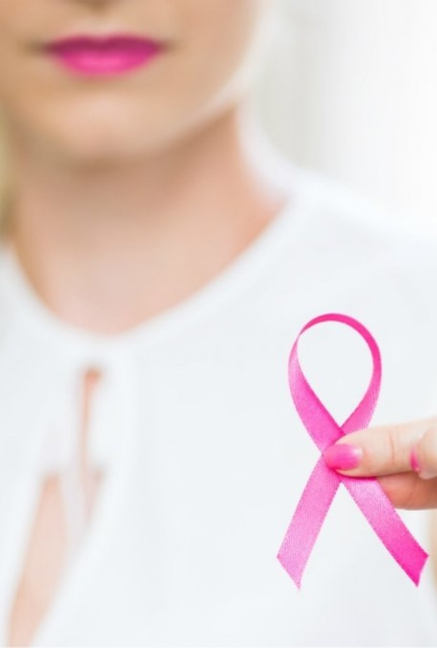 و منعمات الشعر في الاصابة بمرض سرطان الثدي