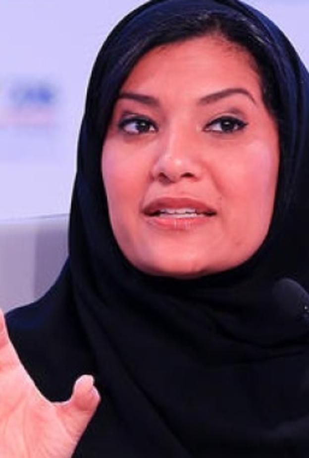 العمل على اصدار تصاريح لمراكز رياضية نسائية