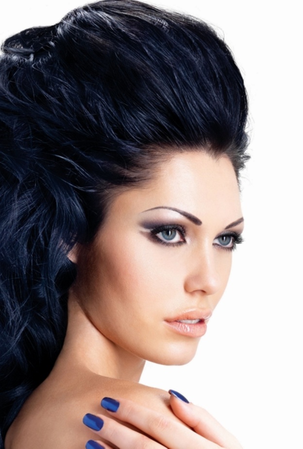 احصلي على شعر صحي ولامع مع خلطات لتنعيم الشعر