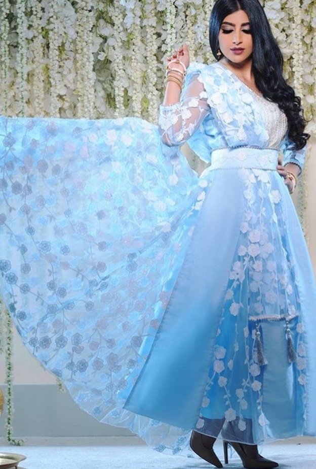 فستان على شكل جلابية أنيقة لرمضان من بثينة الرئيسي 