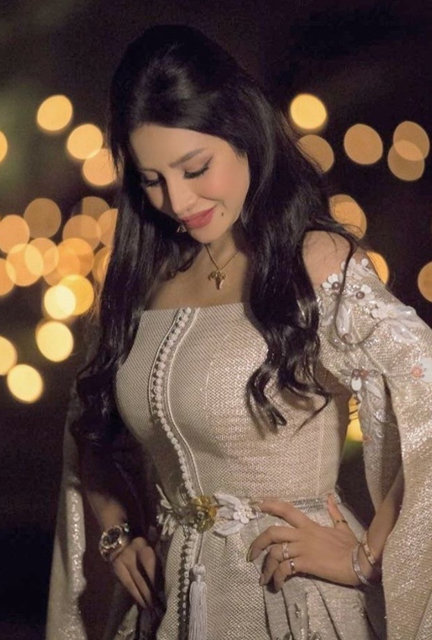 لجين عمران بإطلالة أنيقة لرمضان