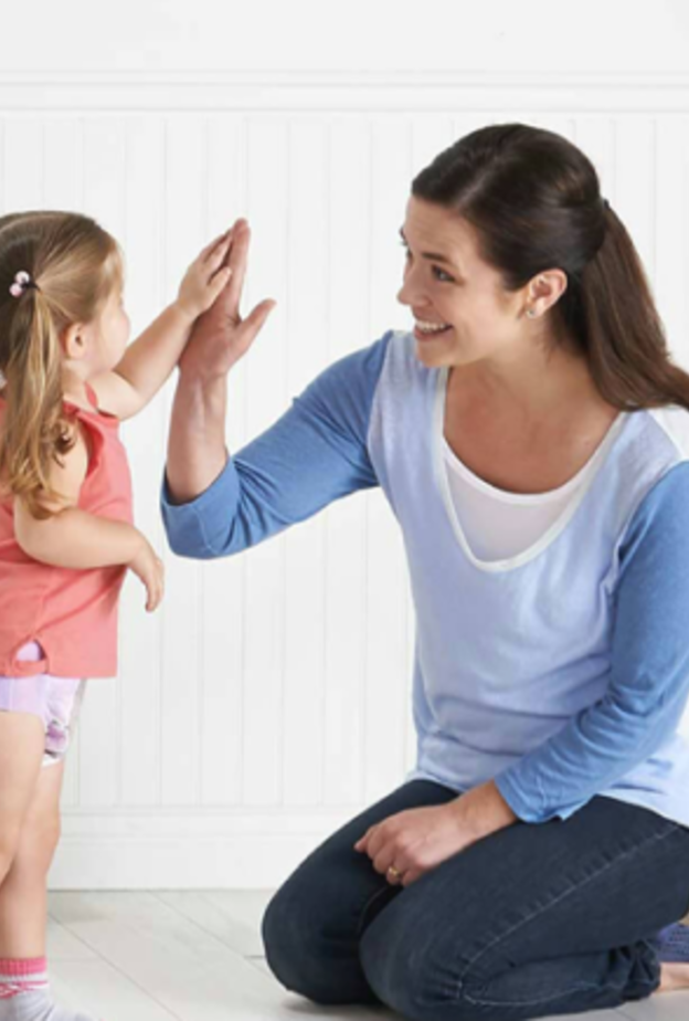 يفيد تدليك البطن في علاج الامساك عند الاطفال