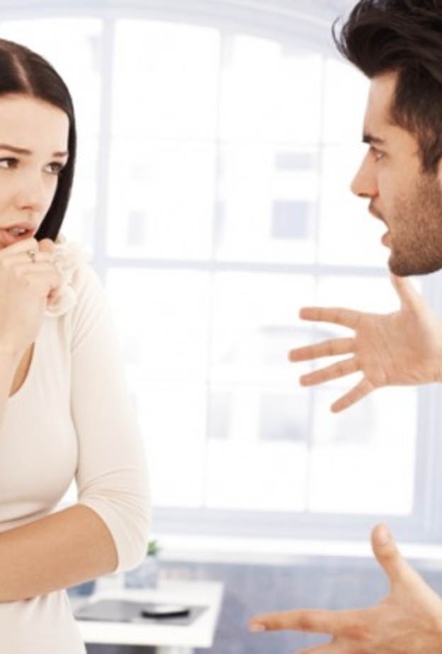 ما هي اسباب غيرة الرجل وطرق التعامل معها