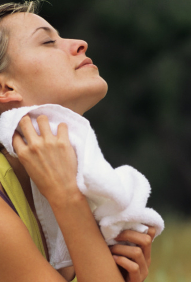 فرط التعرق قد يكون لأسباب نفسية