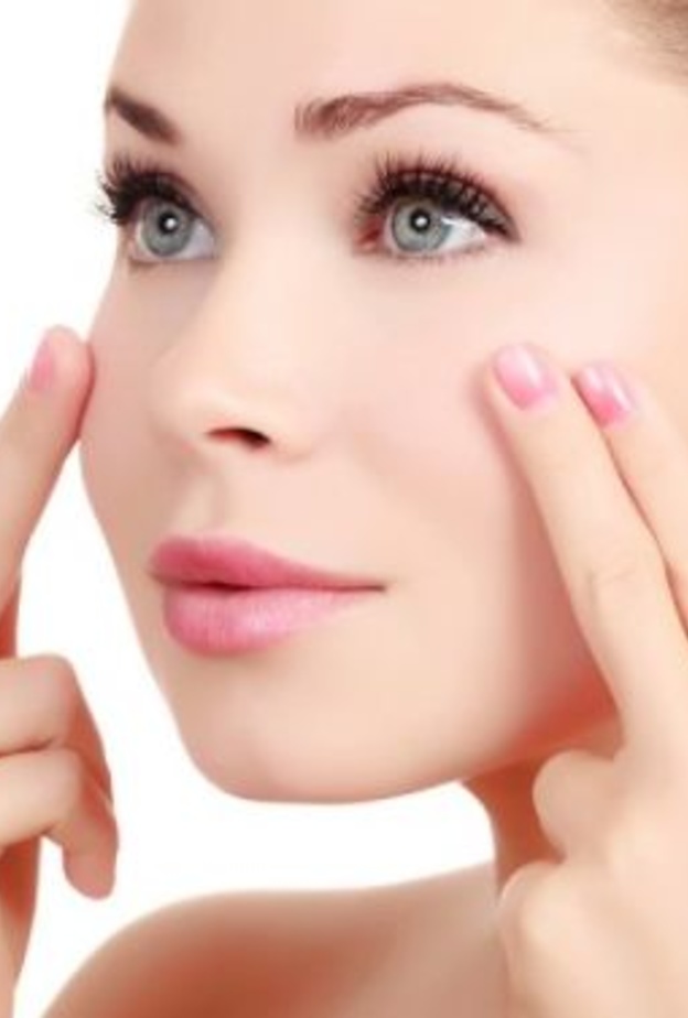 من فوائد الميرمية نضارة وصفاء البشرة