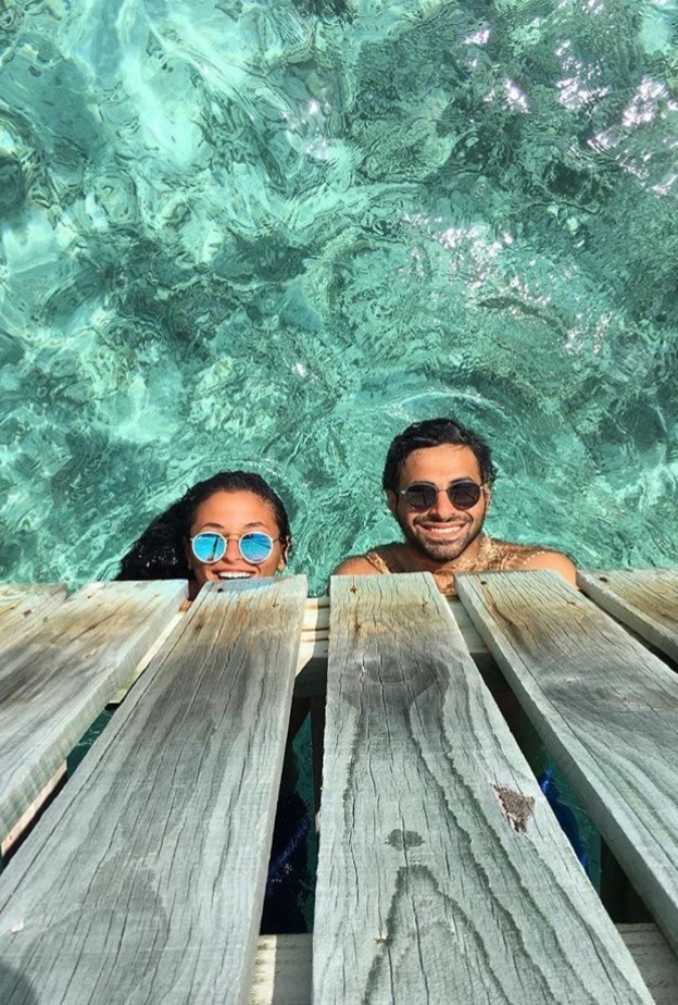 أضوى الدخيل تستمتع في المالديف