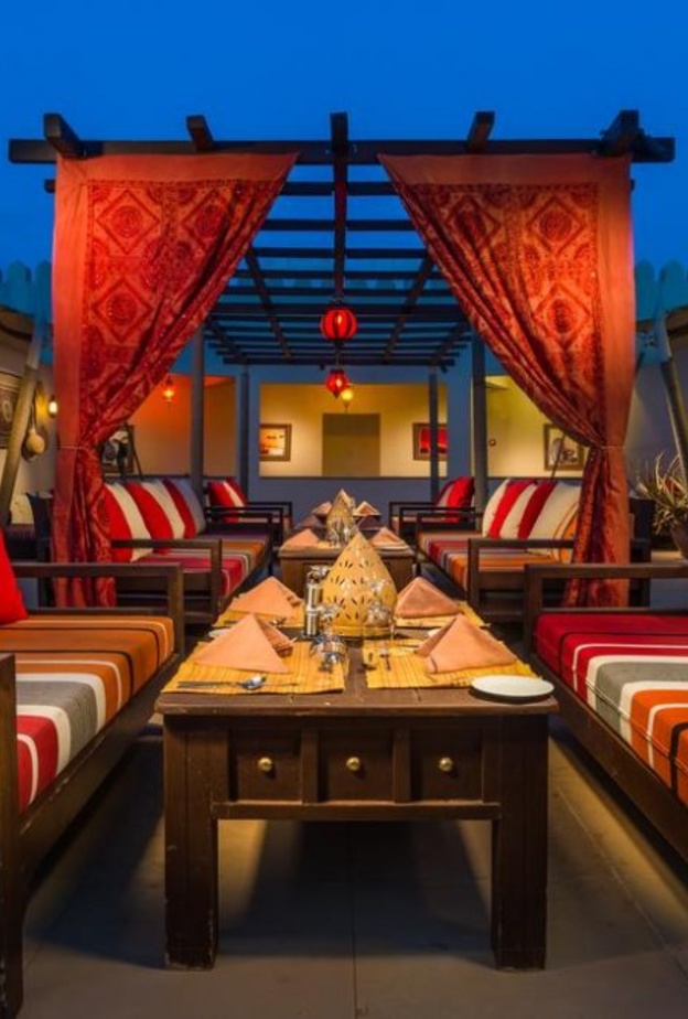 سحر جبال سويسرا يجتذب عشاق التخييم