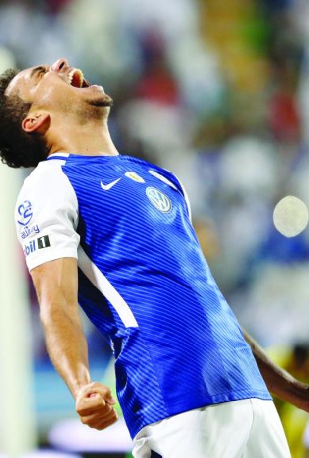 الهلال يهزم التعاون ويتصدر بصعوبة