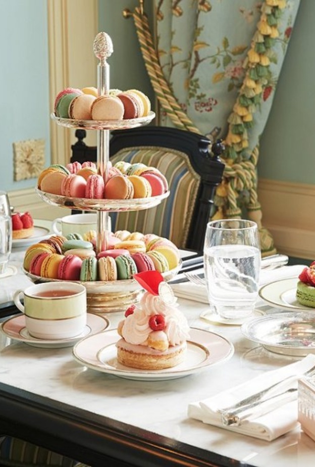 التحلية في مقهى Laduree