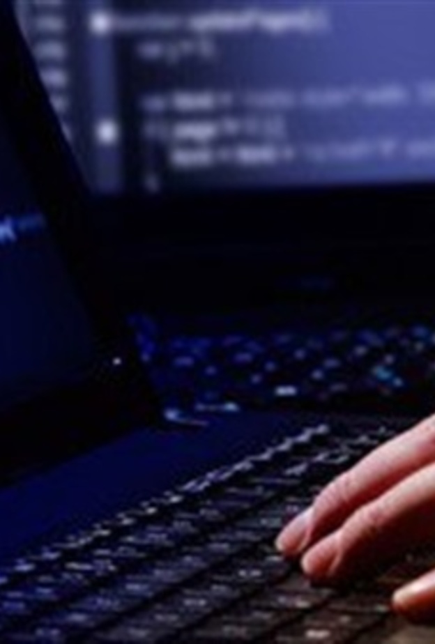 شاب قروي عمره 22 عاما أوقف فيروس الفدية