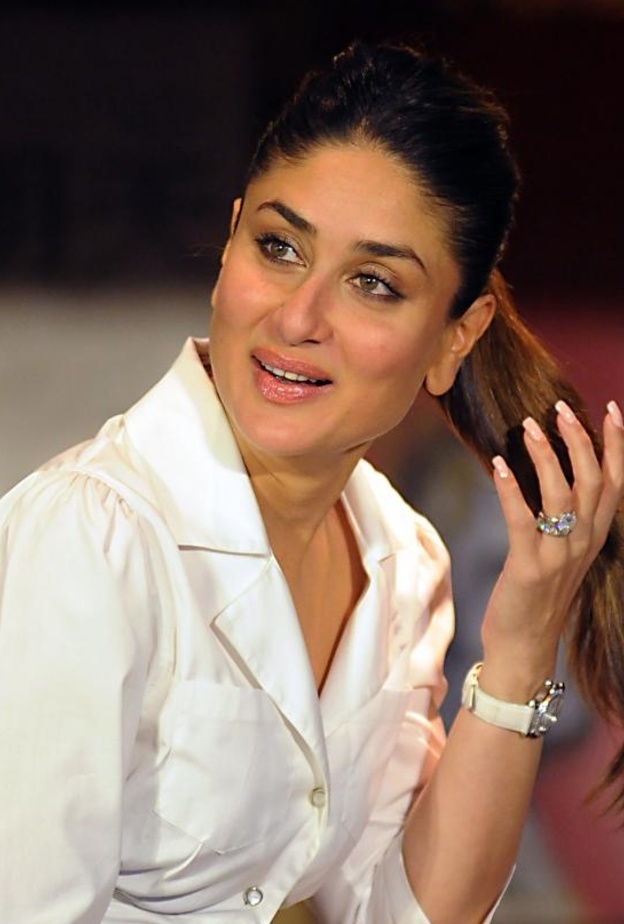 كارينا كابور بعيدة عن مواقع التواصل الاجتماعي