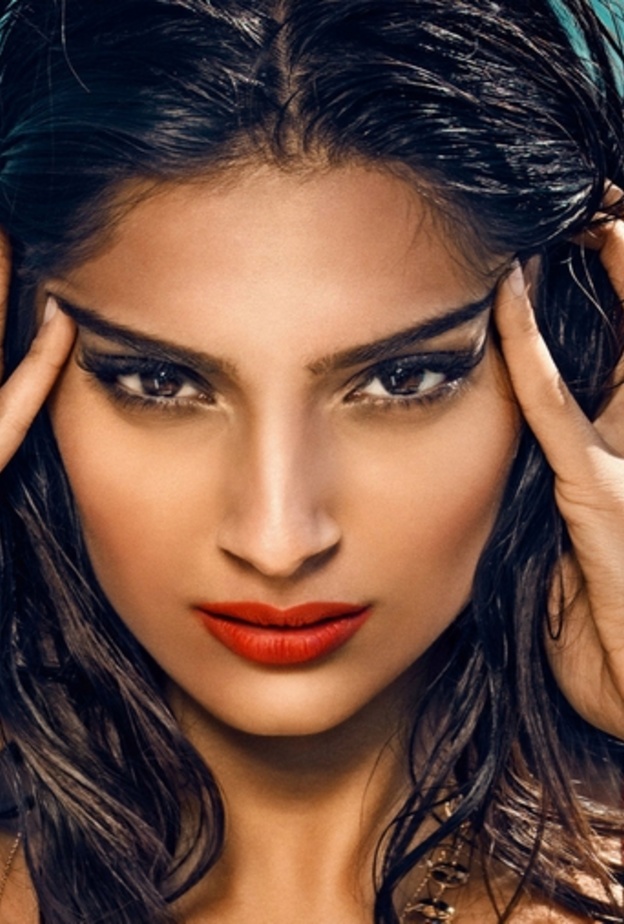 سونام كابور تتحدث عن تعرضها للتحرش وهي صغيرة