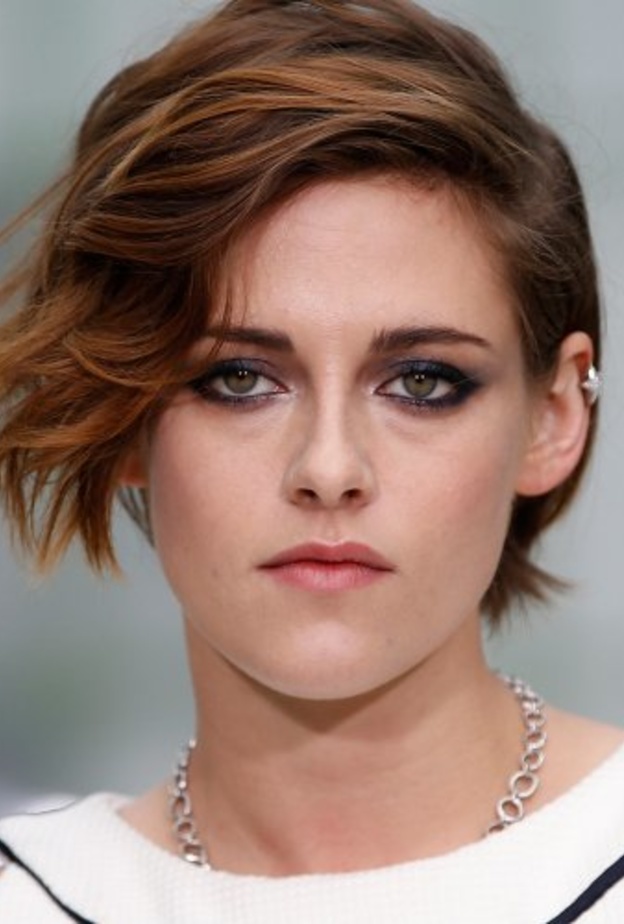 النجمة كريستين ستيوارت تحتفل اليوم بعيد ميلادها الـ27