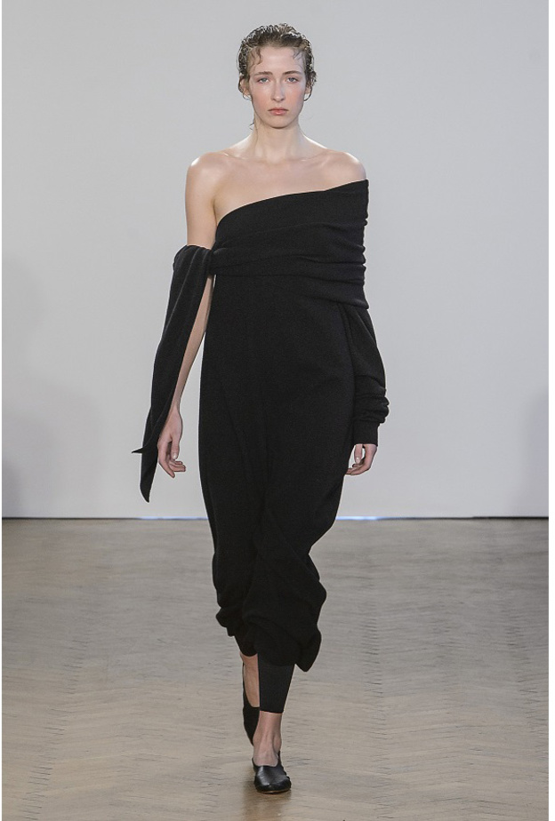 الملابس الشتوية اليومية نسقيها مع الباليرينا كما فعلت دار Simonetta Ravizza