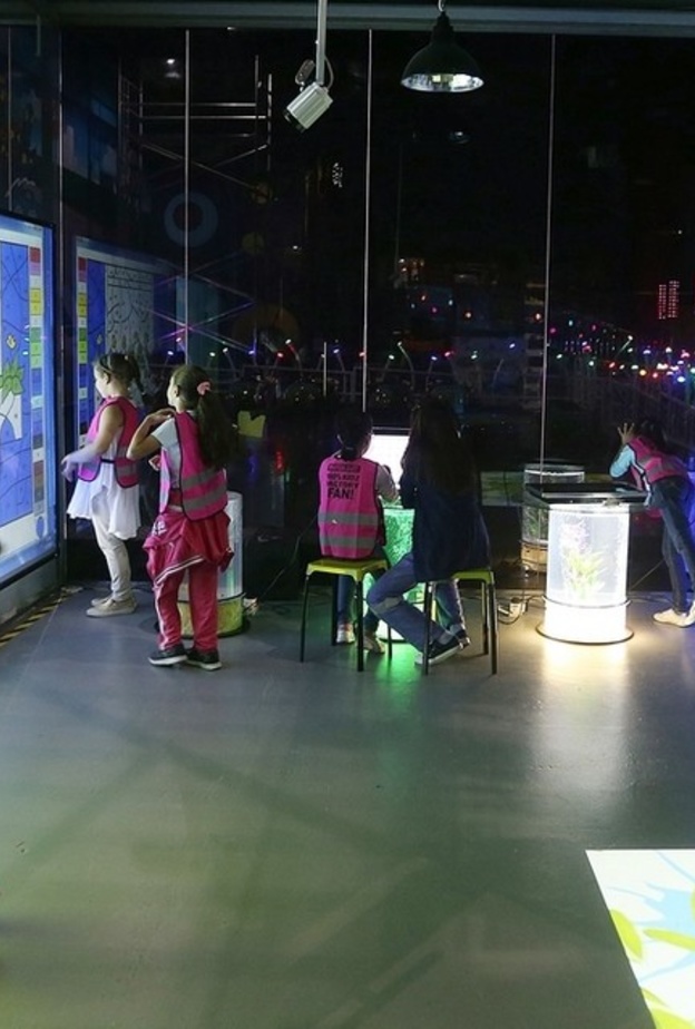 من كيدز فاكتوري