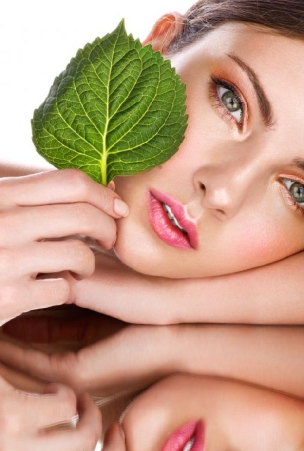 الأعشاب لا تؤثر إيجاباً على صحتك فقط بل أياضاً على بشرتك