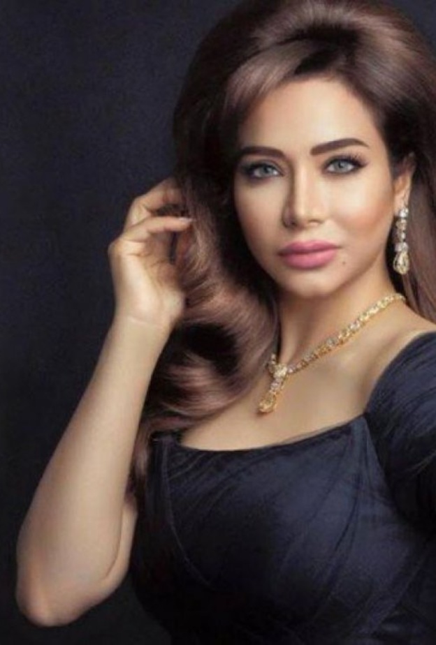 الاعلامية لجين عمران