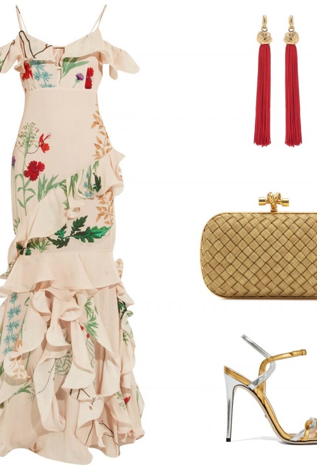 اطلالة لسهرة صيفية في فستان ماكسي مزين بالكشكش