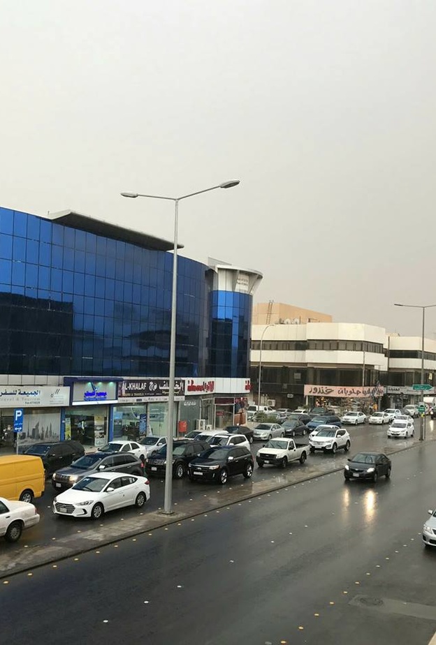 صورة للأمطار التي سقطت على حي الملز في الرياض خلال الفترة الماضية