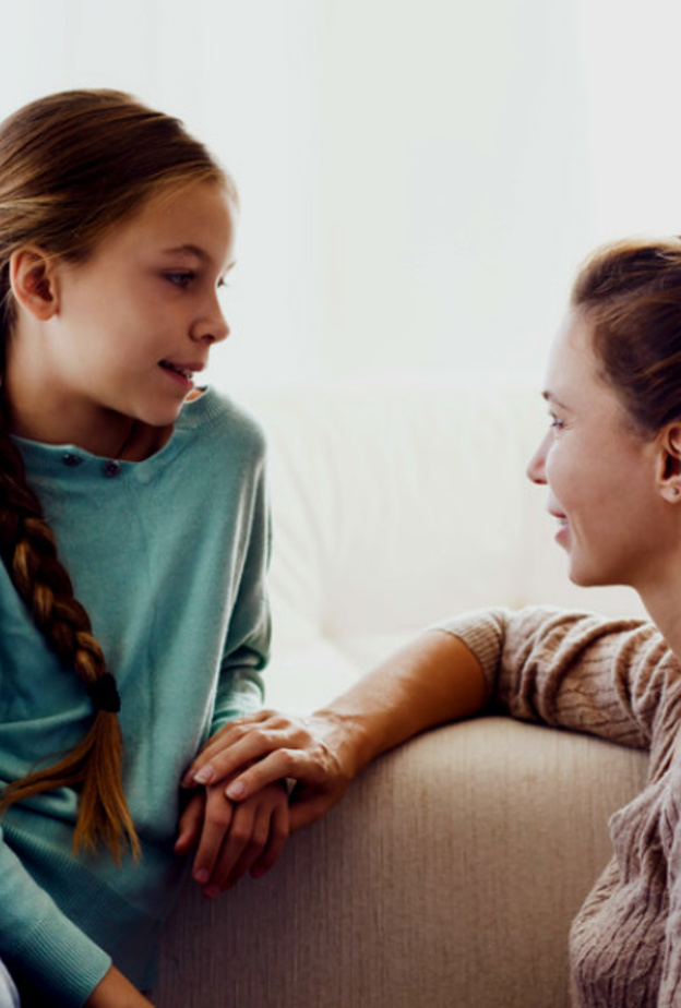 نصائح للام حول كيفية تأهيل ابنتها نفسيا وصحيا لاول دورة شهرية