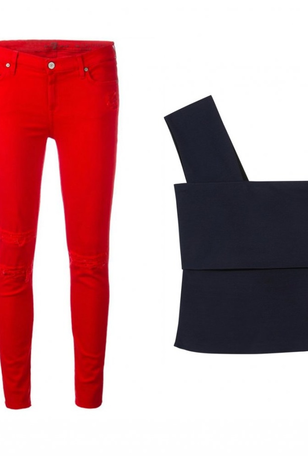 اطلالة عصرية في الجينز الأحمر والتيشيرت البيضاء